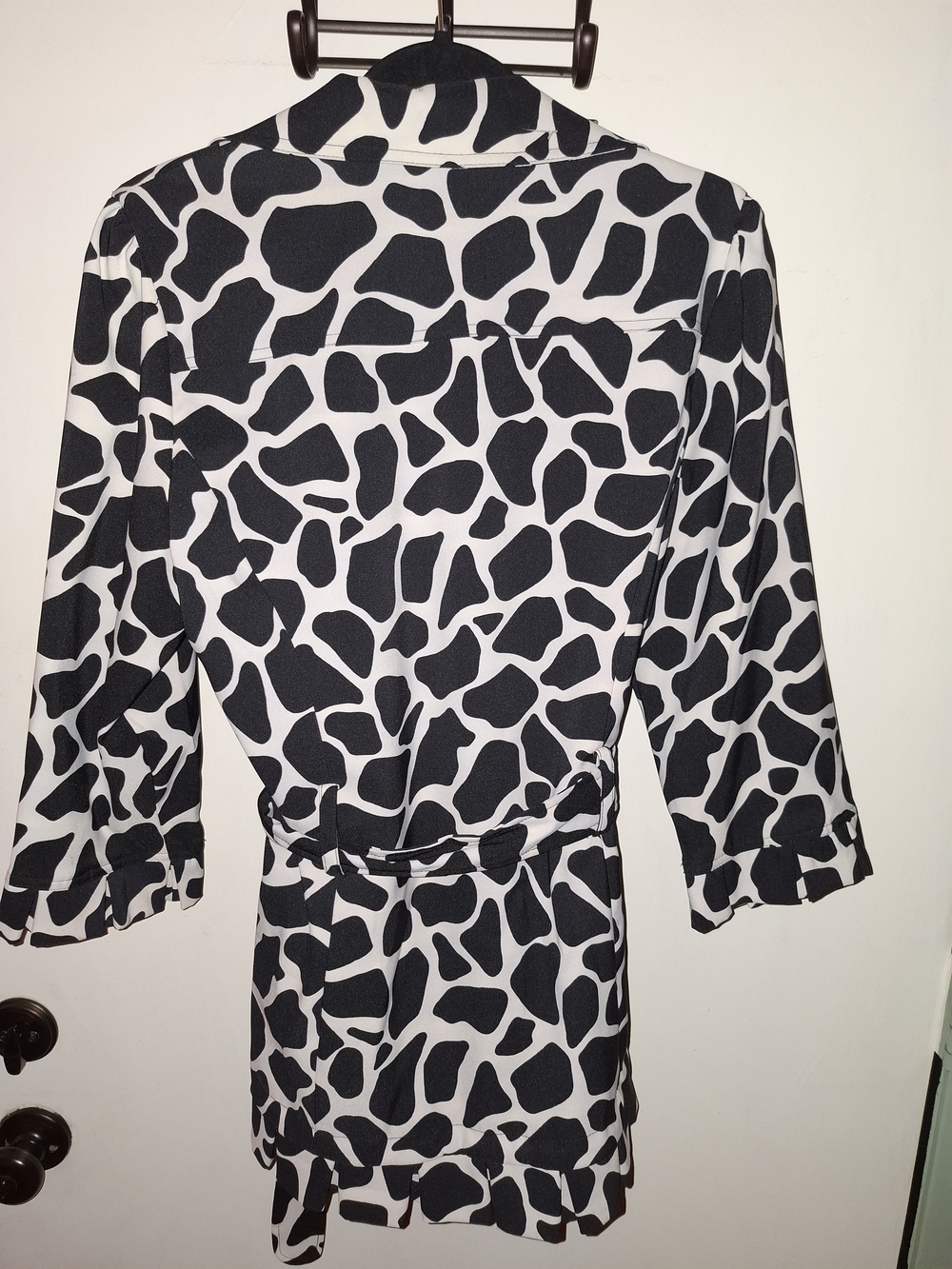 HeartSoul Women's Black/White Animal Print Belted Lined Blazer Jacket - Picture 3 of 5